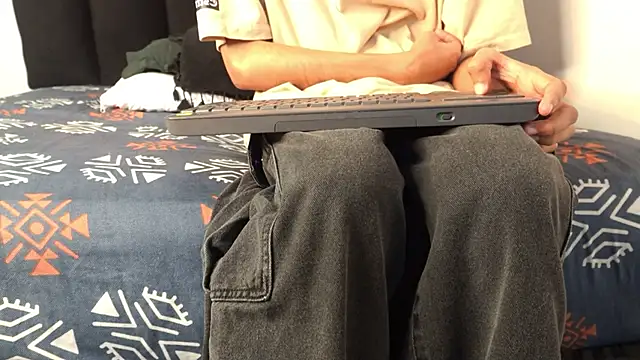 alexmark  online show from January 14, 2026, 7:08 pm