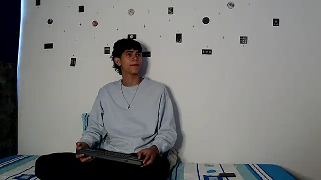 alexmark  online show from March 26, 2026, 1:38 pm