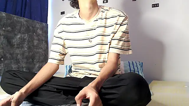 alexmark  online show from April 21, 2026, 4:56 pm