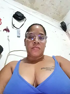 Big ass submissive online show from June 1, 2026, 12:51 pm
