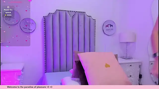 Alison Carde05 online show from April 21, 2026, 7:06 pm