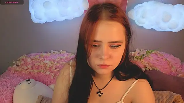 Alis Platt online show from April 23, 2026, 1:07 am