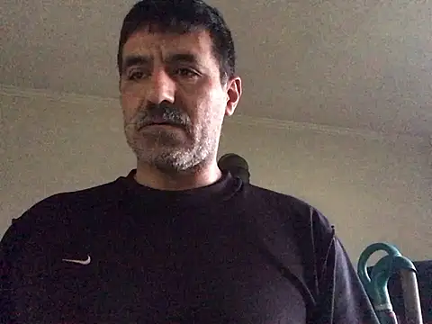 Snapshot of hansjobman2020 chatting on June 11, 2026, 4:05 pm hansjobman2020 online show from June 11, 2026, 4:05 pm