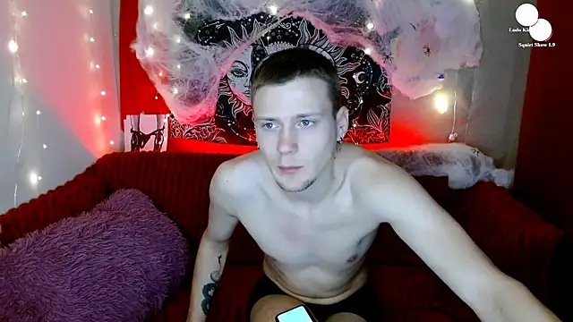 Xavier Night81 online show from October 31, 2025, 9:10 am