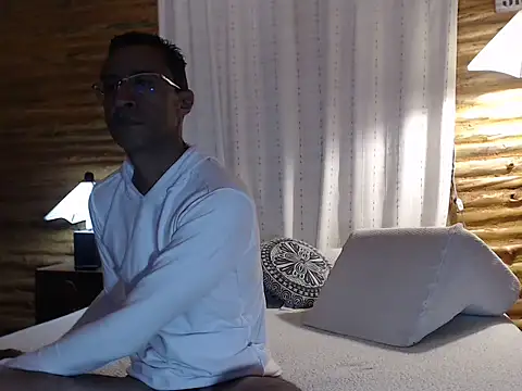 Asher Bram1 online show from May 8, 2026, 2:28 am