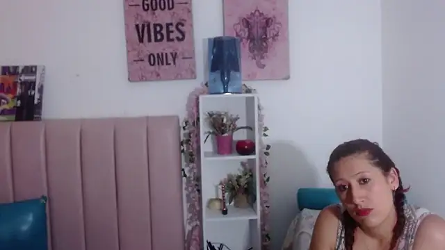 Chloe Wiild online show from September 18, 2025, 7:16 pm