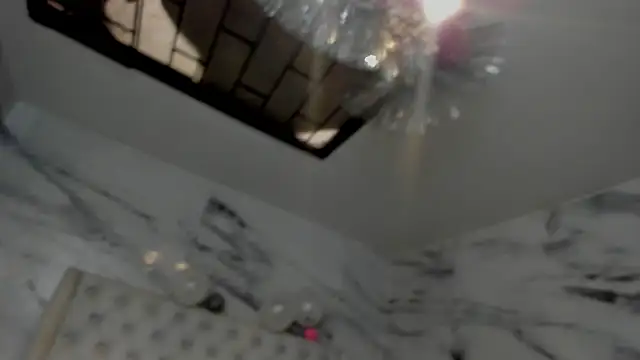 Ari and Storm online show from September 10, 2025, 1:33 pm