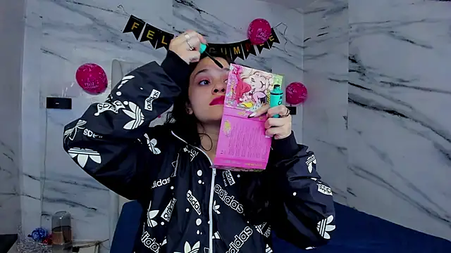 Ari and Storm online show from March 12, 2026, 1:39 pm