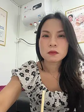 Baby-mmm online show from September 13, 2025, 12:27 pm