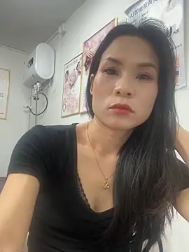 Baby-mmm online show from April 14, 2026, 5:46 am