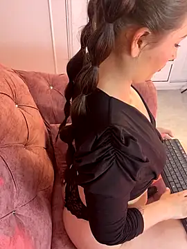 Tegui-sc online show from September 19, 2025, 2:13 am