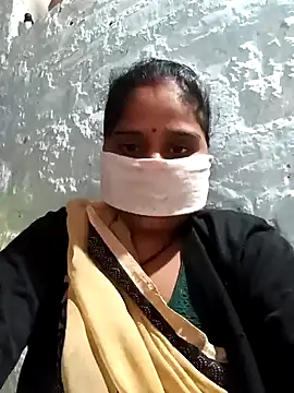 Sheema tyagi online show from October 28, 2025, 7:12 am