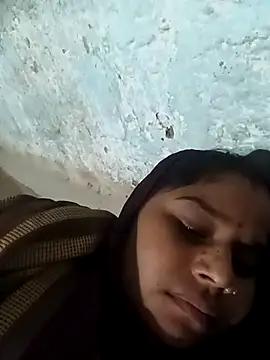 Sheema tyagi online show from October 29, 2025, 6:09 pm