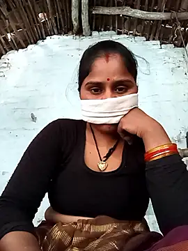 Sheema tyagi online show from November 8, 2025, 4:01 am