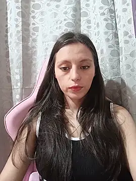Snapshot of Lahila_ chatting on July 15, 2026, 2:55 pm Lahila online show from July 15, 2026, 2:55 pm