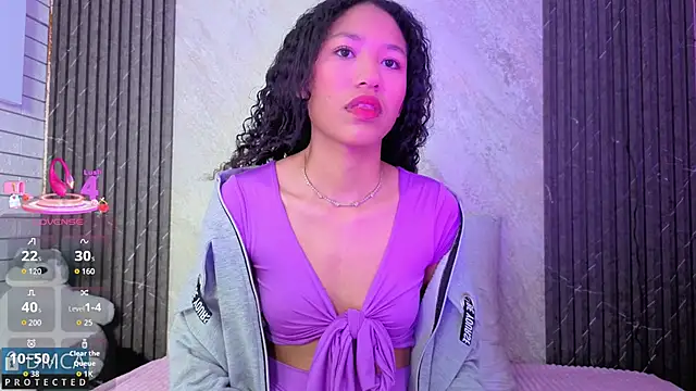 Kiara Zahiri   online show from October 15, 2025, 11:10 am