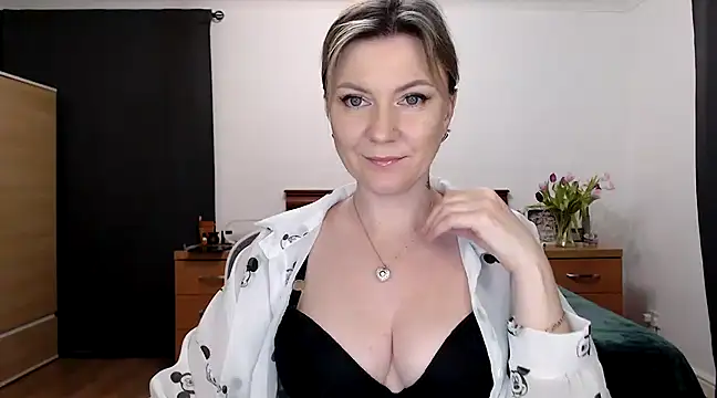 ParadiseAlina online show from January 20, 2025, 10:15 pm