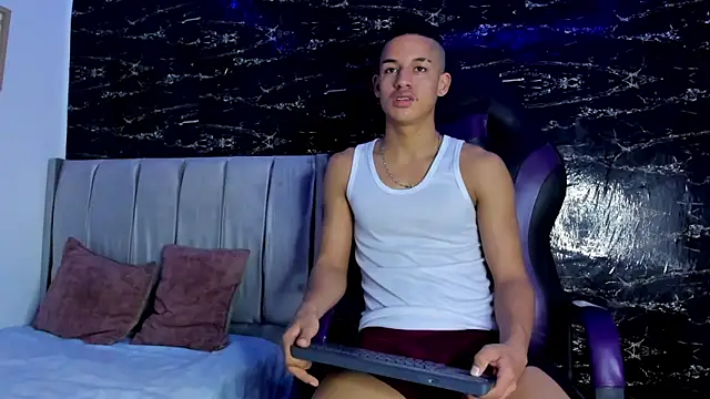 Jhos Smith online show from November 29, 2025, 4:04 am