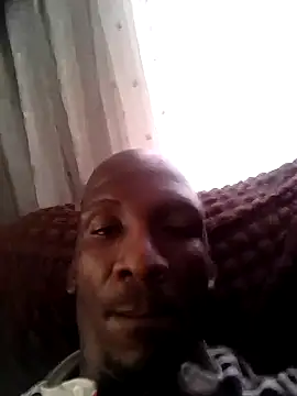 longdickson12345 online show from October 3, 2025, 10:23 am