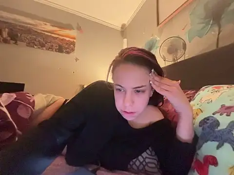 Snapshot of Vaua089 chatting on February 11, 2026, 5:12 am Vaua089 online show from February 11, 2026, 5:12 am