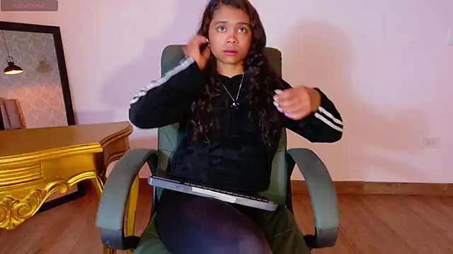 Kristall 06 online show from December 20, 2025, 3:57 am