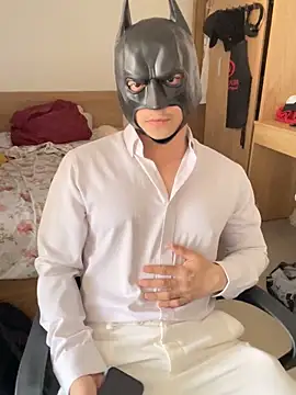 anhkiet huang online show from November 30, 2025, 7:34 am