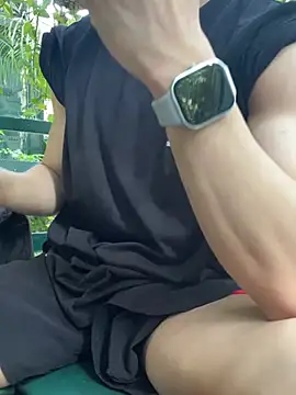 anhkiet huang online show from March 27, 2026, 5:02 am