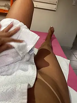 Katianesantos online show from February 4, 2026, 8:31 am