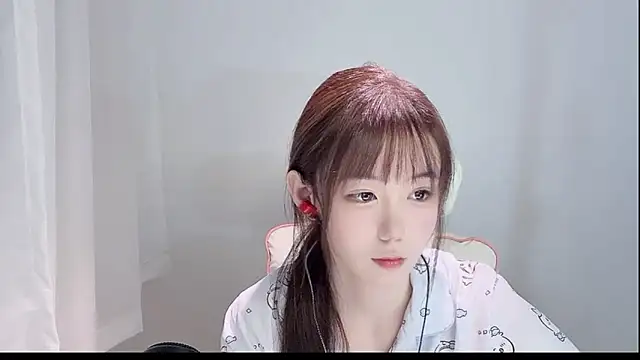 Xiao-runbao online show from October 17, 2025, 2:30 pm