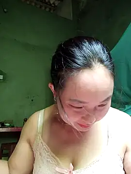 suki-lady online show from September 12, 2025, 1:49 am