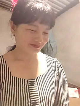 kute-00 online show from September 30, 2025, 4:12 pm