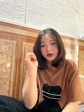 Lonnina online show from October 29, 2025, 2:36 am