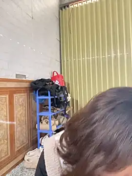 Lonnina online show from December 1, 2025, 7:13 am