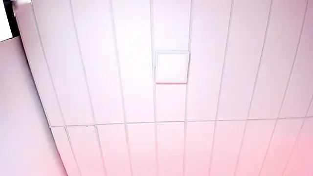 IvyBennet  online show from April 4, 2026, 7:55 pm