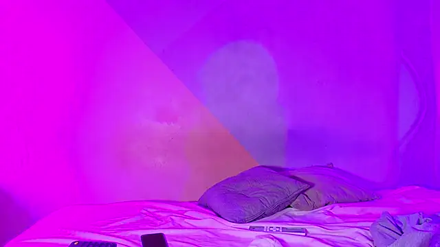 Laura and Kevin online show from October 2, 2025, 2:57 pm