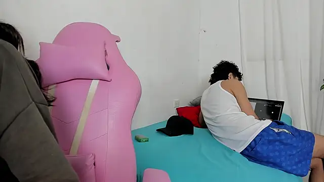 Laura and Kevin online show from January 18, 2026, 9:18 pm