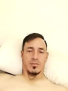 Snapshot of JuanD_vero chatting on October 8, 2025, 6:38 pm JuanD vero online show from October 8, 2025, 6:38 pm