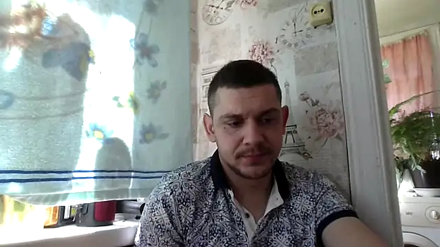 Snapshot of BogdanNegoda chatting on May 5, 2026, 8:00 am BogdanNegoda online show from May 5, 2026, 8:00 am