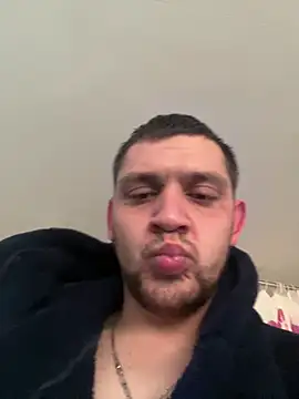 Snapshot of BogdanNegoda chatting on May 20, 2026, 6:19 am BogdanNegoda online show from May 20, 2026, 6:19 am