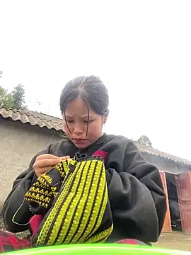 O o UwU o O online show from November 19, 2025, 8:58 am