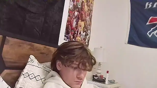 Snapshot of sexybigdick04 chatting on November 3, 2025, 9:27 pm sexybigdick04 online show from November 3, 2025, 9:27 pm