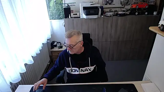 randyandy67 online show from March 18, 2026, 8:17 am