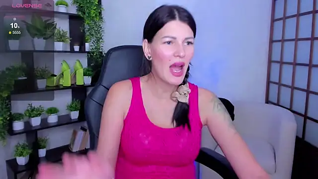 O1d Lady online show from October 10, 2025, 8:57 am