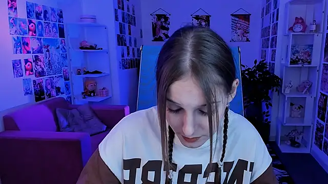 JenniferKiim online show from September 21, 2025, 12:07 pm