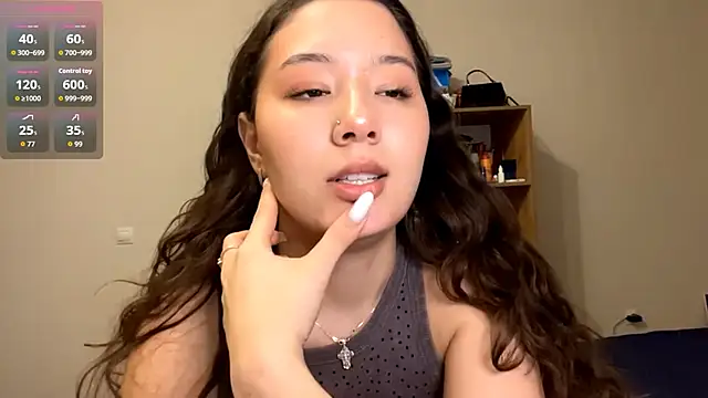 Sakuravice online show from October 6, 2025, 2:14 pm