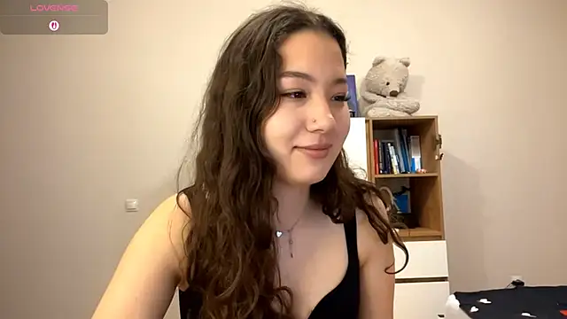 Sakuravice online show from November 9, 2025, 12:03 pm