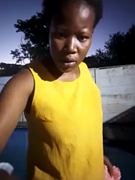 CuteDarkChoc online show from October 25, 2025, 4:46 pm