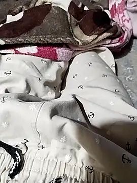 EMERKITHO 20 R online show from March 19, 2026, 1:59 pm