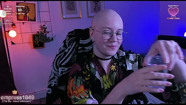 MossPrince online show from November 17, 2025, 5:41 pm