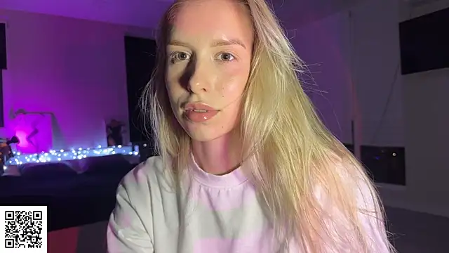 ElysiaXo online show from November 29, 2025, 10:57 pm